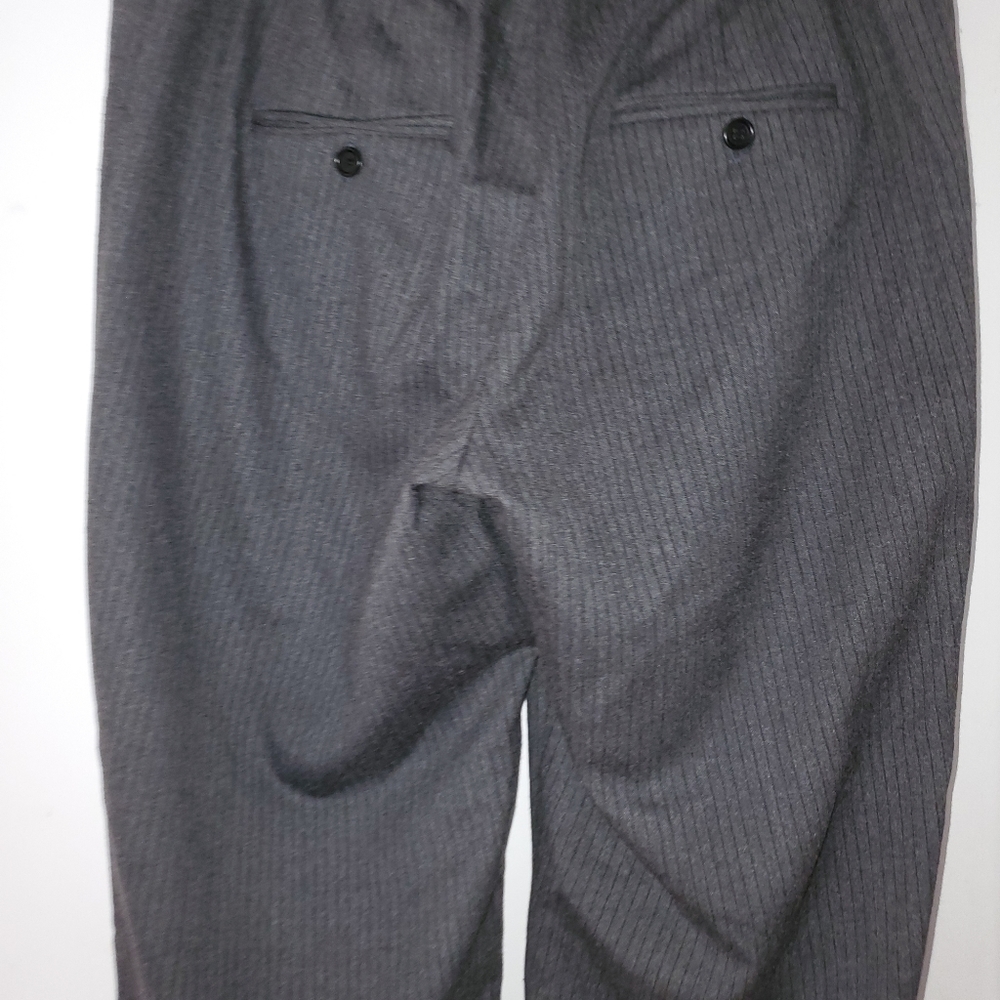 Pin Striped gray Maternity pants - Picture 4 of 6